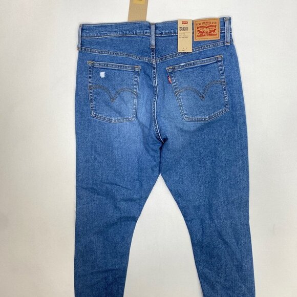 Levi's Wedgie Destructed High Rise Skinny Jeans - Picture 11 of 11